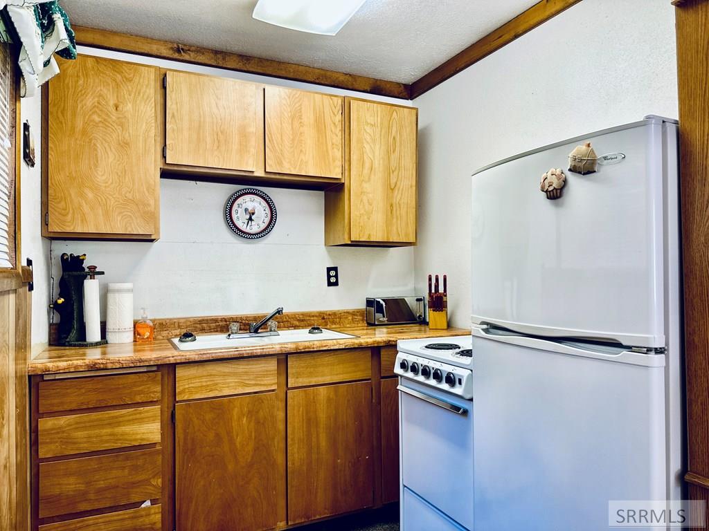 4159 Wooded Lane, ISLAND PARK, Idaho image 2
