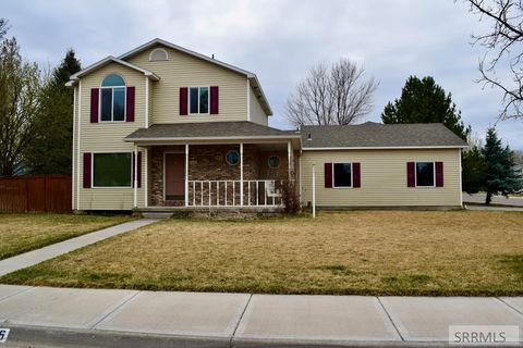 Photo of 215 Plantation Lane, IDAHO FALLS, ID 83404 (MLS # 2185030)