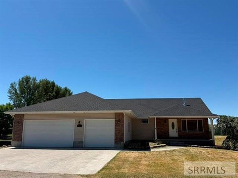 Photo of 66 Bergeson Drive, BLACKFOOT, ID 83221 (MLS # 2187252)