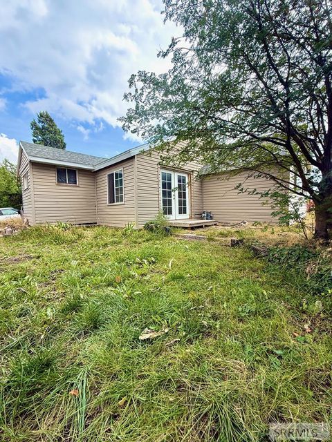 Photo of 490 May Street, IDAHO FALLS, ID 83401 (MLS # 2179254)