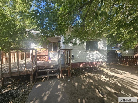 Photo of 140 N Lincoln Avenue, POCATELLO, ID 83204 (MLS # 2189353)