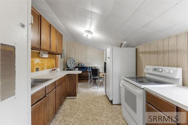 582 E Upper Rock Creek Road, INKOM, Idaho image 33