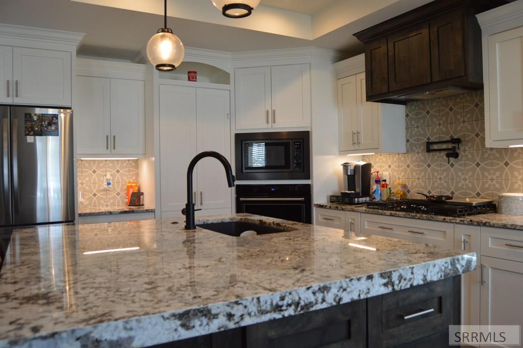 6416 Zachary Dr, IDAHO FALLS, Idaho image 3