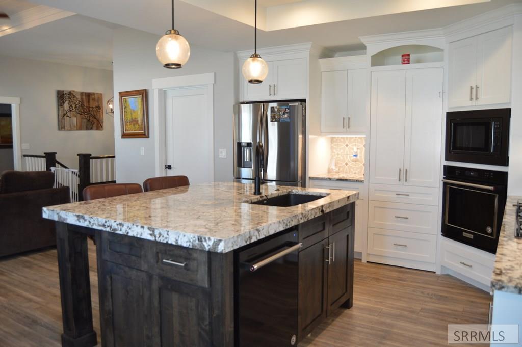 6416 Zachary Dr, IDAHO FALLS, Idaho image 2