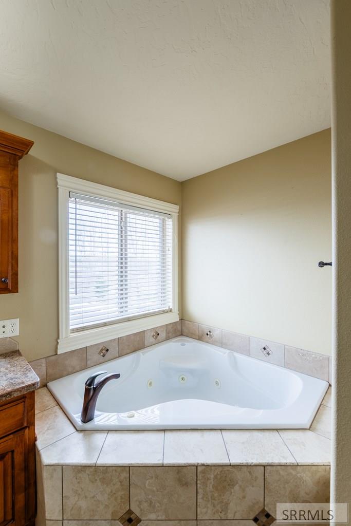7108 S 400 W, REXBURG, Idaho image 22