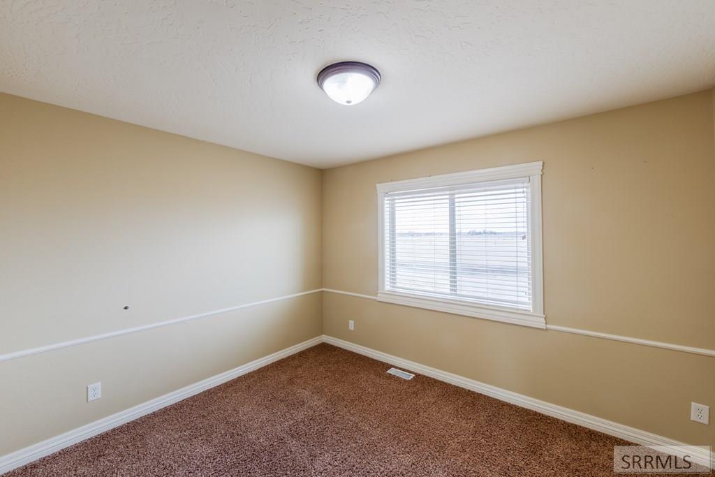 7108 S 400 W, REXBURG, Idaho image 25
