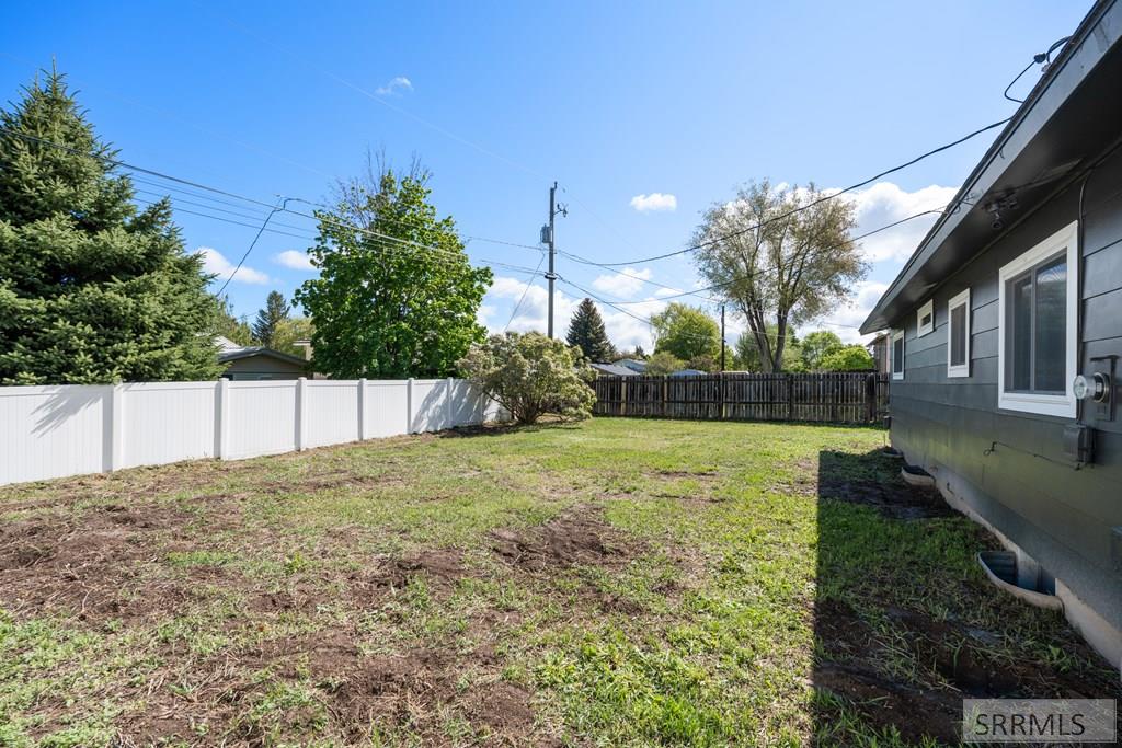 2016 Sierra Drive, IDAHO FALLS, Idaho image 10