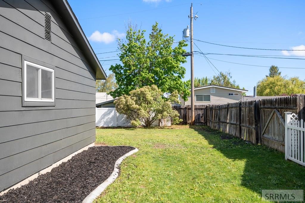 2016 Sierra Drive, IDAHO FALLS, Idaho image 6
