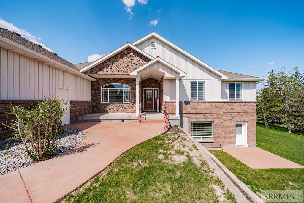 346 N Canyon Creek Road, IDAHO FALLS, Idaho image 1