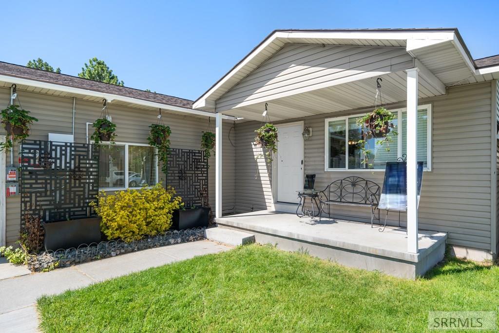 274 N Milton Avenue, SHELLEY, Idaho image 2
