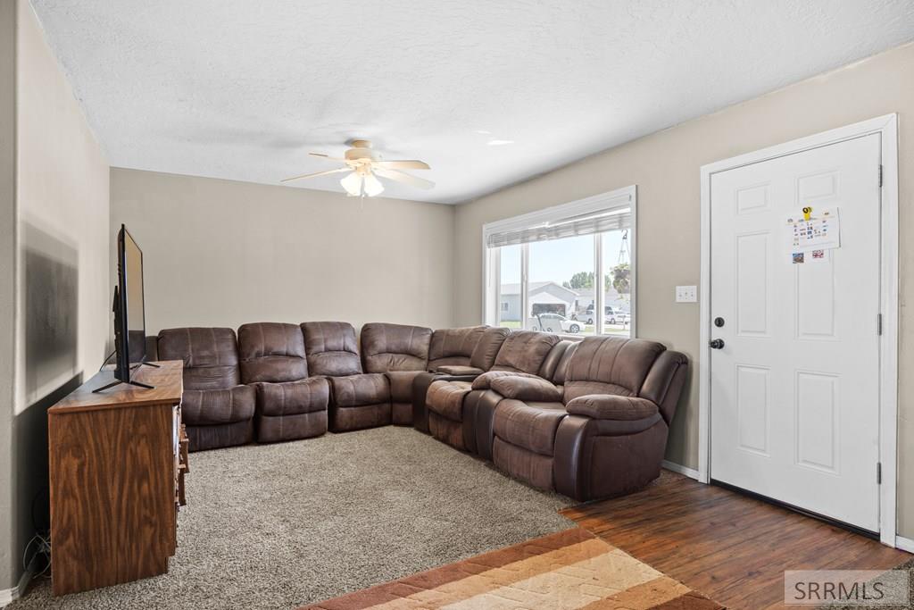 274 N Milton Avenue, SHELLEY, Idaho image 3
