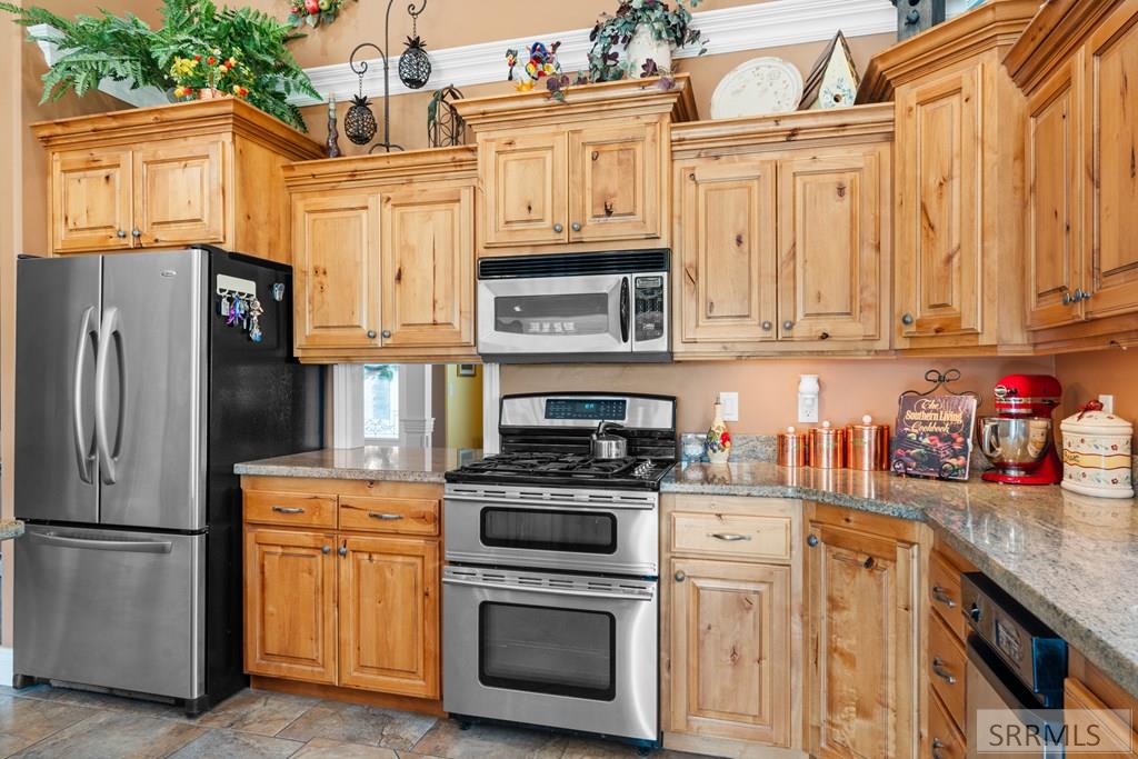 5060 Jupiter Hills Drive, IDAHO FALLS, Idaho image 3