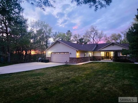 Photo of 1522 Sod Farm Road, POCATELLO, ID 83204 (MLS # 2185165)