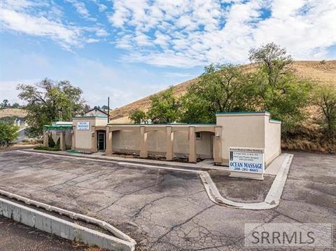 Photo of 240 N 18th Street, POCATELLO, ID 83201 (MLS # 2181036)