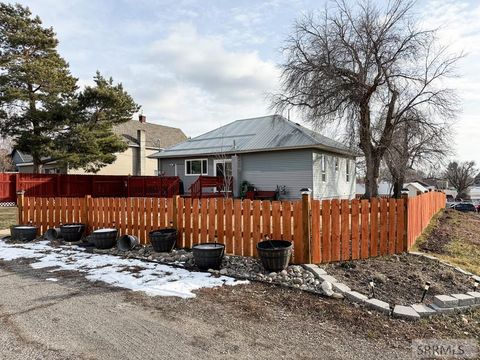 Photo of 645 W 1 N, ST ANTHONY, ID 83445 (MLS # 2181702)