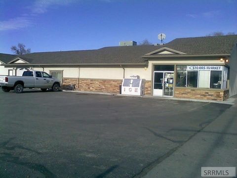 Photo of 805 S Broadway Street, BLACKFOOT, ID 83221 (MLS # 2178357)