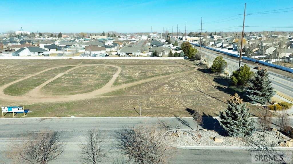 L10 B1 Greenwillow Lane