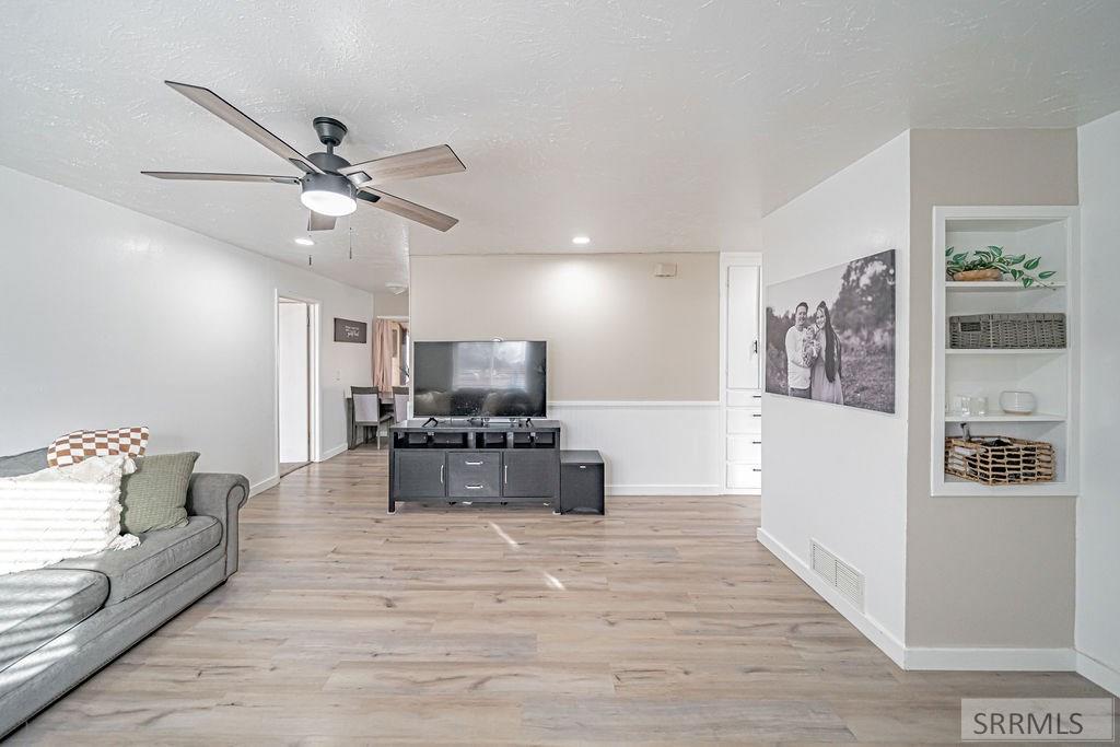 1064 Hillview Avenue, IDAHO FALLS, Idaho image 9