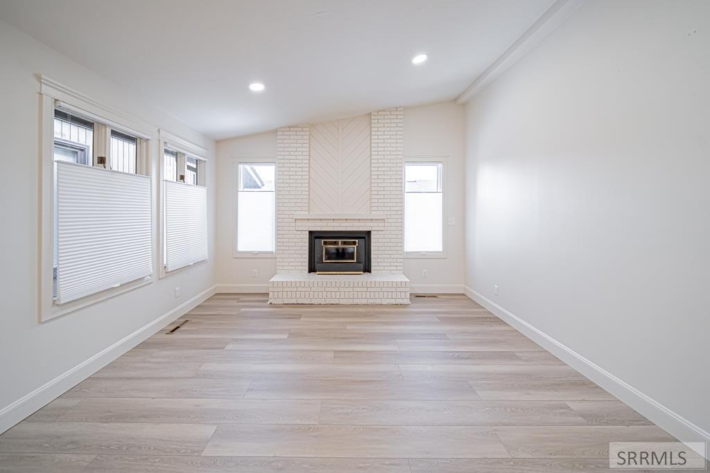 1300 Laurel Drive, IDAHO FALLS, Idaho image 2