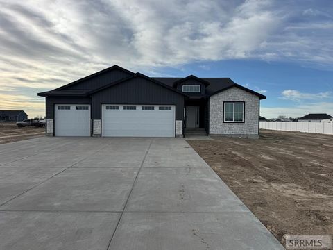 1574 845 E SHELLEY ID 83274