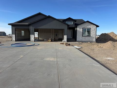 Photo of 1574 N 845 E, SHELLEY, ID 83274 (MLS # 2180729)