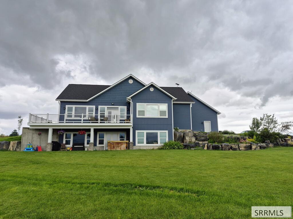 6272 W 49th S