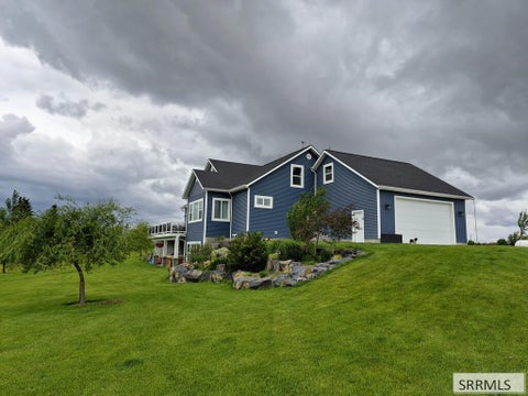 Photo of 6272 W 49th S, IDAHO FALLS, ID 83402 (MLS # 2189791)