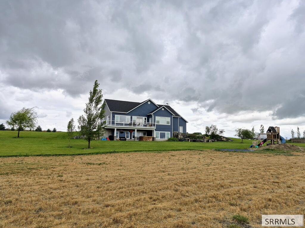 6272 W 49th S