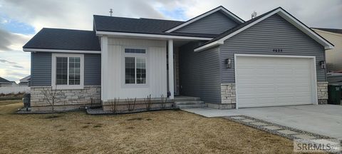 Photo of 4625 Weatherby Way, IDAHO FALLS, ID 83401 (MLS # 2184645)