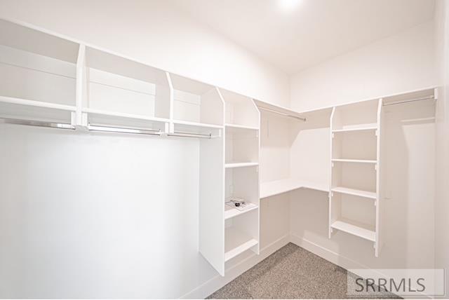 102 Stocktrail Drive