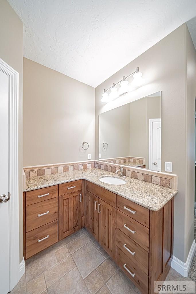 220 Stillwater Drive, IDAHO FALLS, Idaho image 21