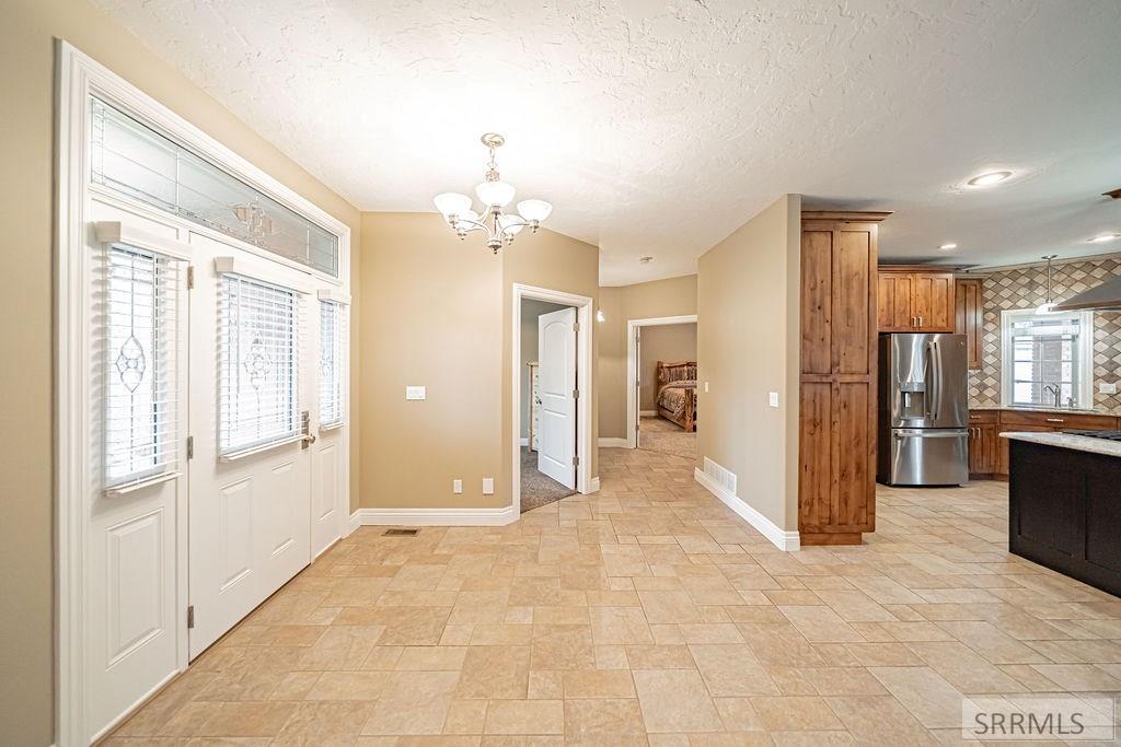 220 Stillwater Drive, IDAHO FALLS, Idaho image 8