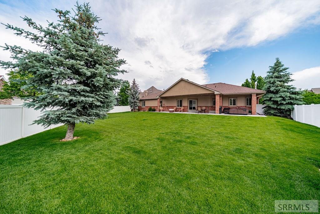 220 Stillwater Drive, IDAHO FALLS, Idaho image 6