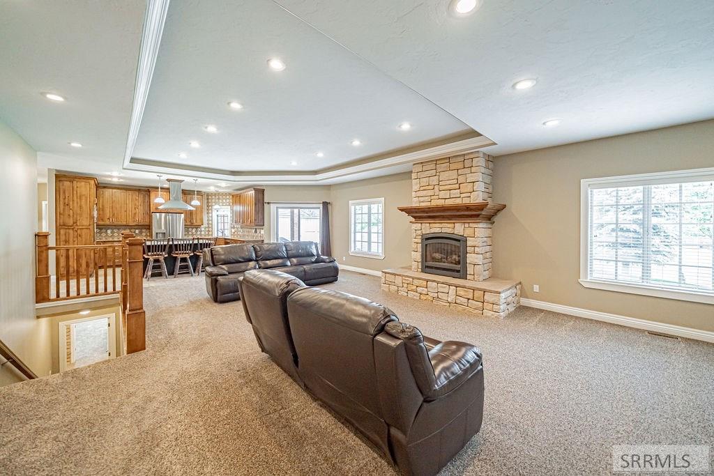 220 Stillwater Drive, IDAHO FALLS, Idaho image 3