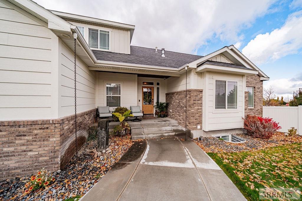 6369 Tower Castle Loop