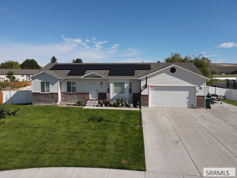 Homes For Sale - 5461 E Elliott Street<br/> IONA, ID 83427