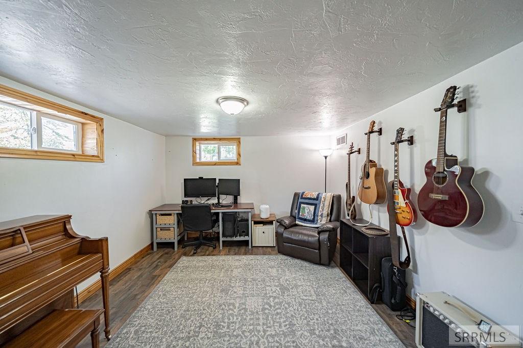 696 Gladstone Street, IDAHO FALLS, Idaho image 35