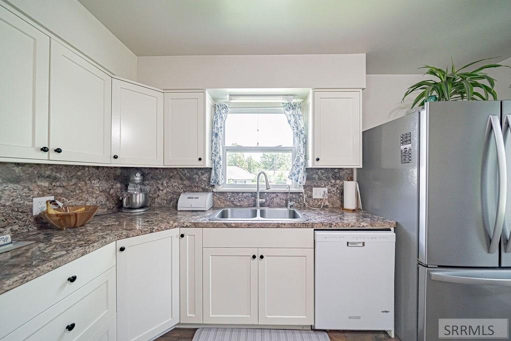696 Gladstone Street, IDAHO FALLS, Idaho image 5