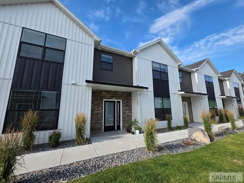Photo of 289 Hummingbird Way #13, SUGAR CITY, ID 83448 (MLS # 2178200)