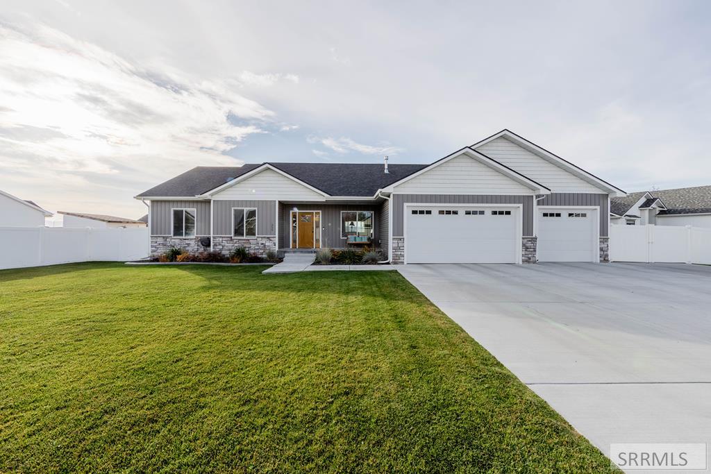 329 Palisade Drive, IDAHO FALLS, Idaho image 1