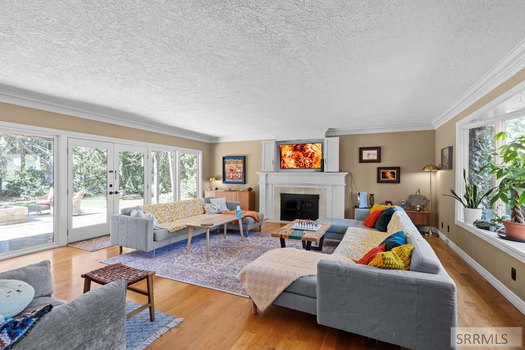 445 Gustafson Drive