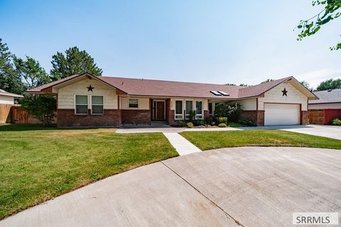 Photo of 1730 E 25th Street, IDAHO FALLS, ID 83404 (MLS # 2180140)