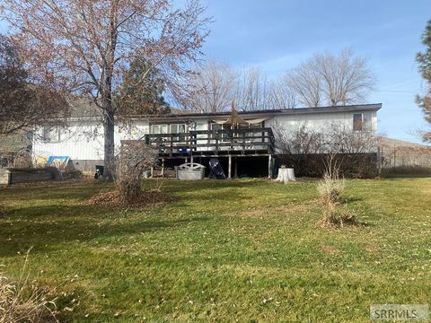 Photo of 900 Challis Creek Road, CHALLIS, ID 83226 (MLS # 2180922)