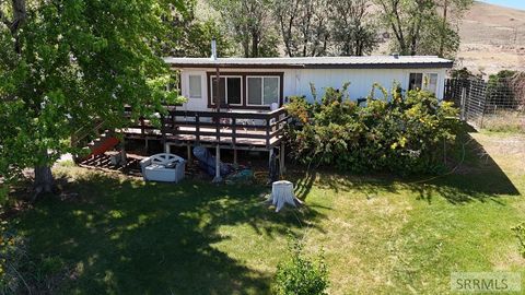 Mobile Home For Sale - 900 Challis Creek Road<br/> CHALLIS, ID 83226
