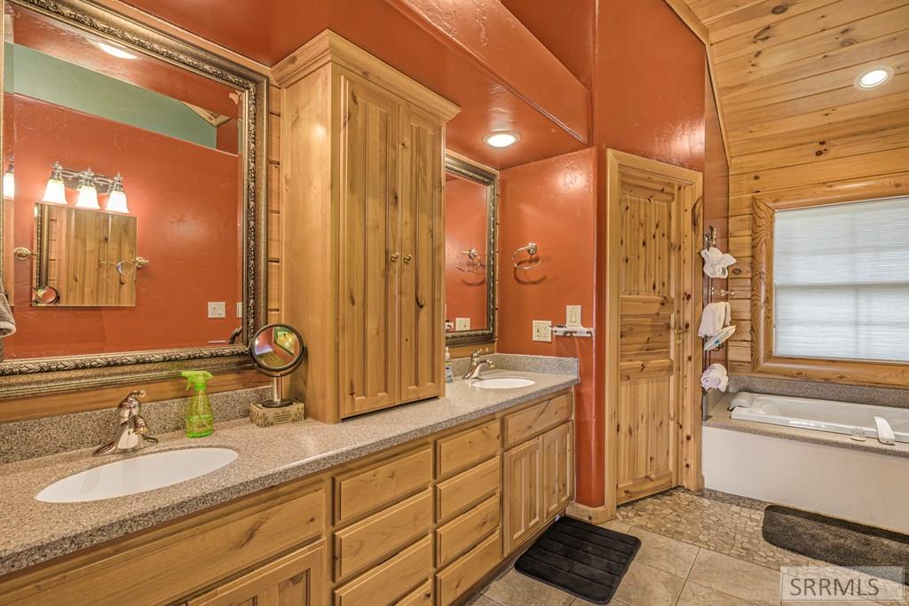 1665 Whisper Ridge Road, ASHTON, Idaho image 28