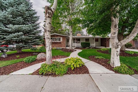 Photo of 242 Pinon Drive, IDAHO FALLS, ID 83401 (MLS # 2178381)
