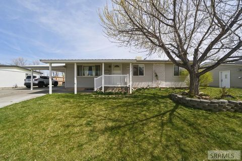 Photo of 449 Edwards Street, SHELLEY, ID 83274 (MLS # 2185442)