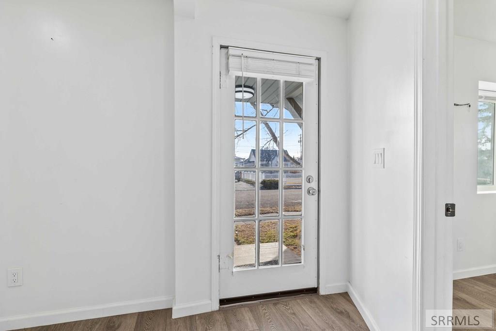 561 Gladstone Street