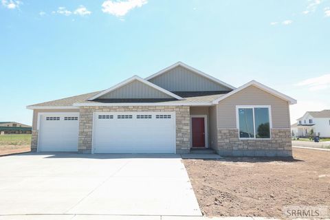 Photo of 2846 N Grant Avenue, IDAHO FALLS, ID 83401 (MLS # 2178694)
