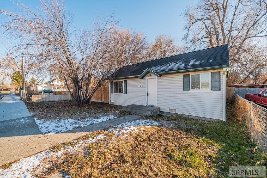 388 E 15th Street, IDAHO FALLS, Idaho image 2